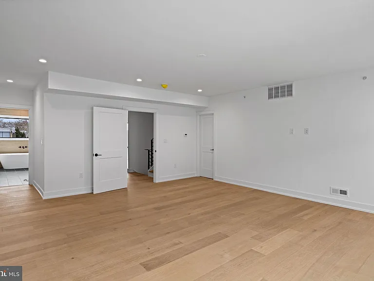 706 Latona St #G — Photo 17