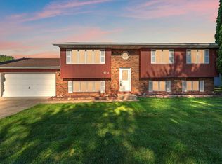 9734 Tyler St, Crown Point, IN 46307