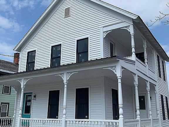3rd image of 219 Washington St