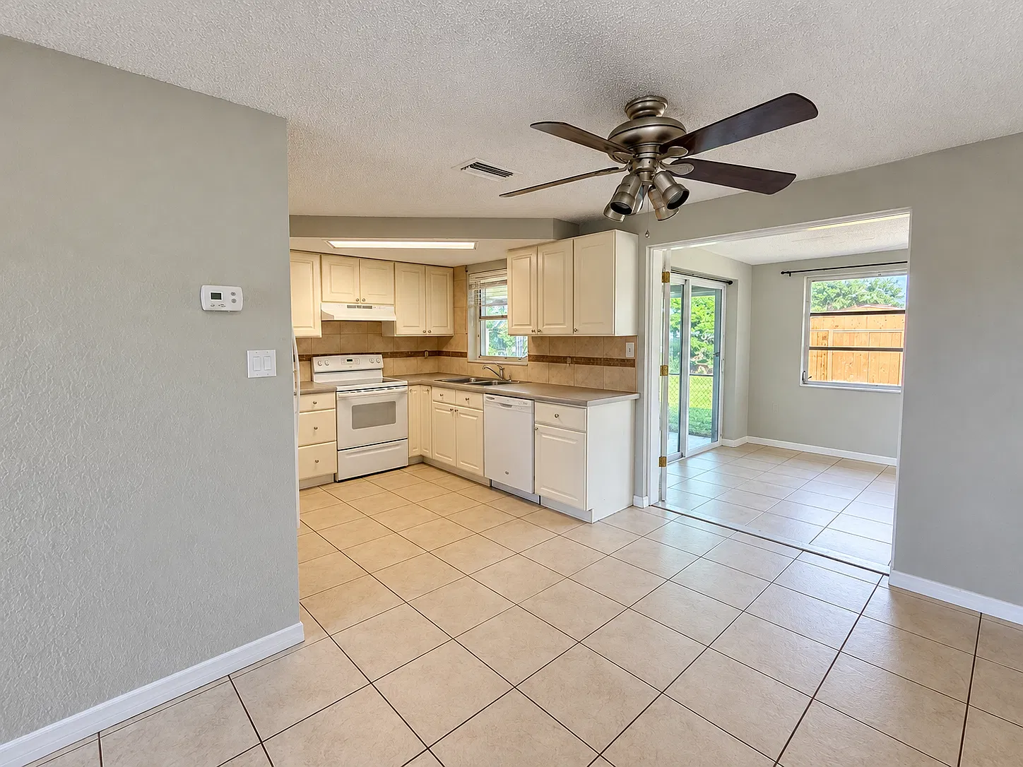 2 bed, 1.0 bath, 1004 sqft, $1,550 — Photo 4