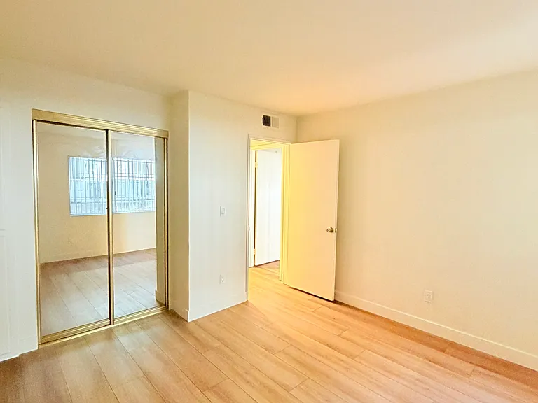 1160 Ruberta Ave — Photo 15