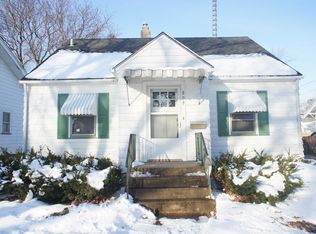 809 Spruce St, Aurora, IL 60506