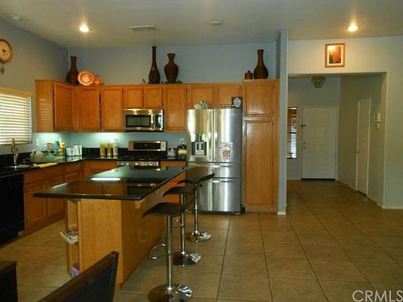 4th image of 130 Goldenrod Ave