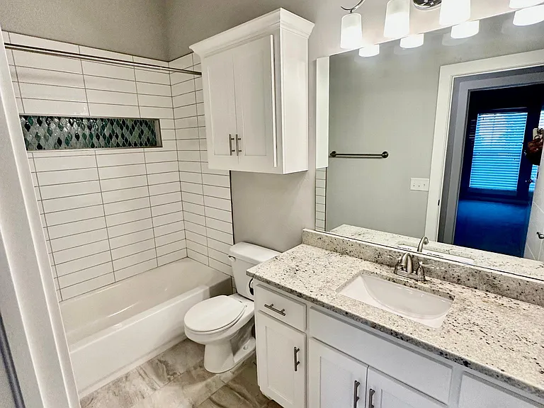 18537 Haslemere Ln — Photo 24