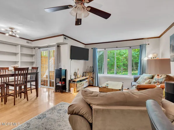 200 Portland Road #E14, Highlands, NJ 07732