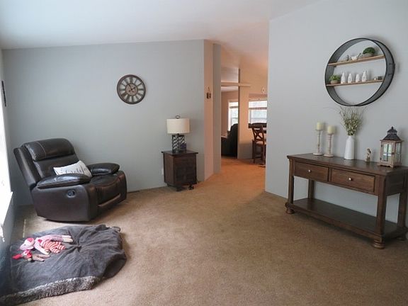 2nd image of 41461 Purdy Ln