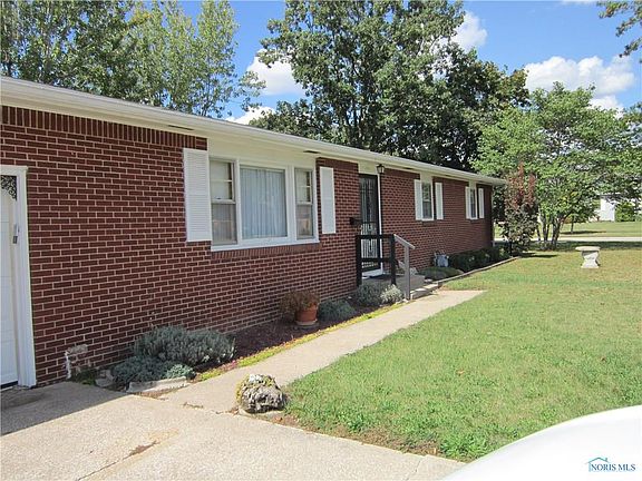 2nd image of 1018 Avery Dr