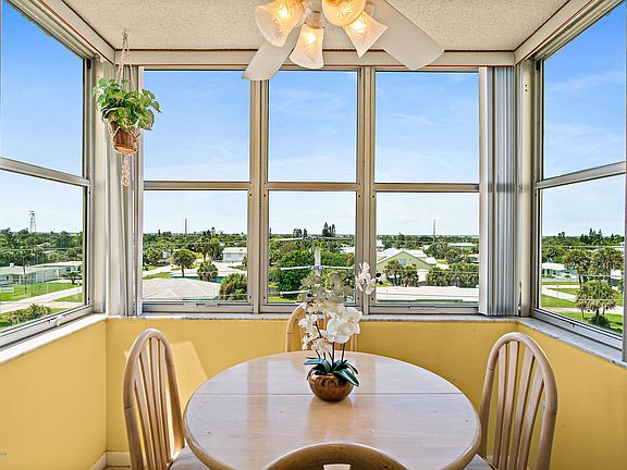 4th image of 4700 Ocean Beach Blvd APT 516