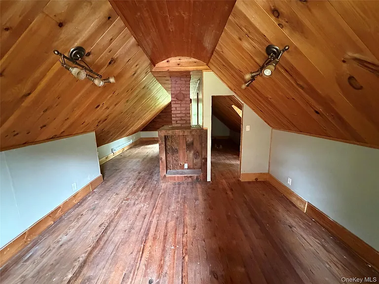 247 Sprague Ave — Photo 16