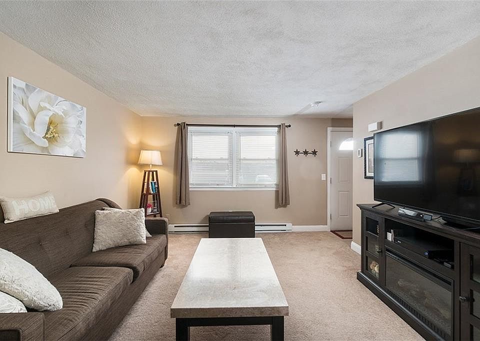 1st image of 27 Cowesett Ave #8