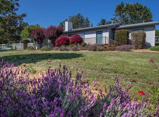 450 Larkin Valley Rd, Watsonville, CA 95076