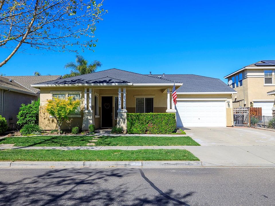 1st image of 668 Jacob Way