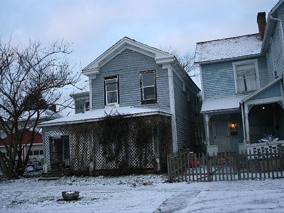 3rd image of 651 Moxahala Ave