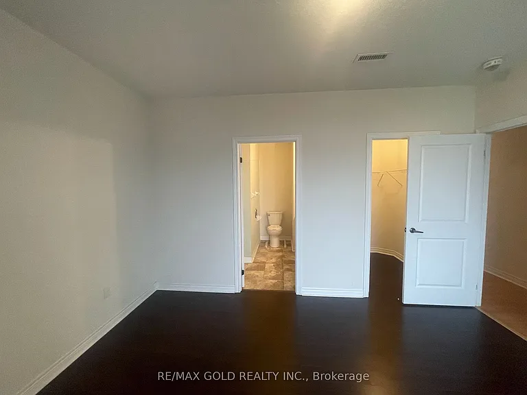 7325 Markham Rd #820 — Photo 14