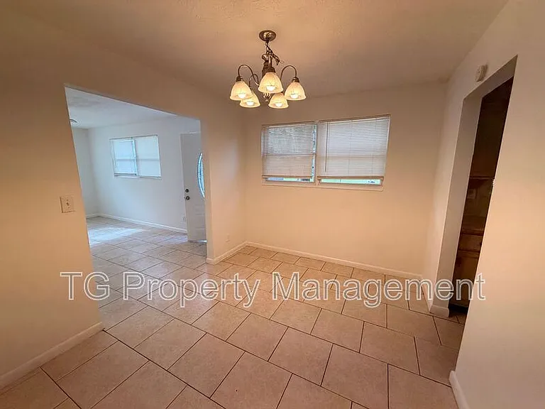 6631 Bo Peep Dr N — Photo 3