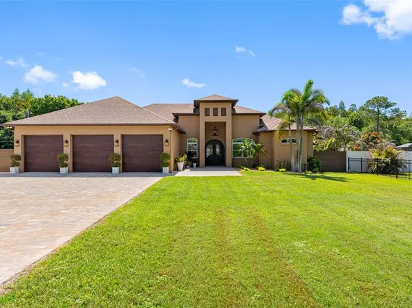 17117 Lakeshore Rd, Lutz, FL 33558