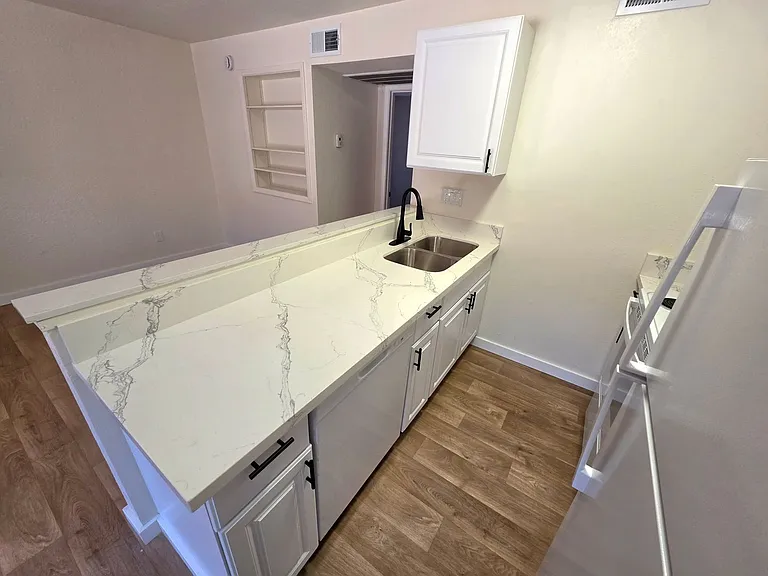 126 E Mohave Rd — Photo 20