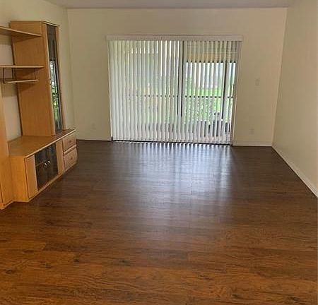 3rd image of 4167 NW 90th Ave APT 104
