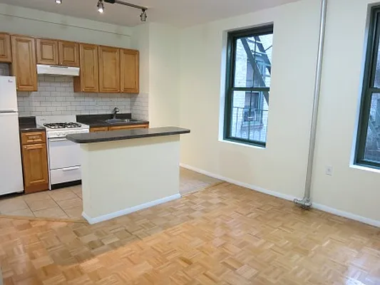 Rented by City & Suburban | media 41
