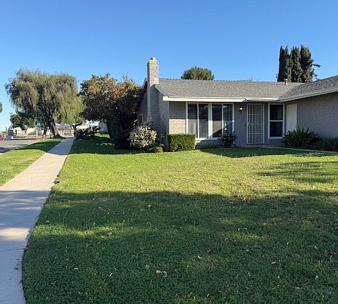 4th image of 2039 Santa Inez St
