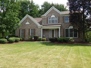 19599 Ellsworth Dr, Strongsville, OH