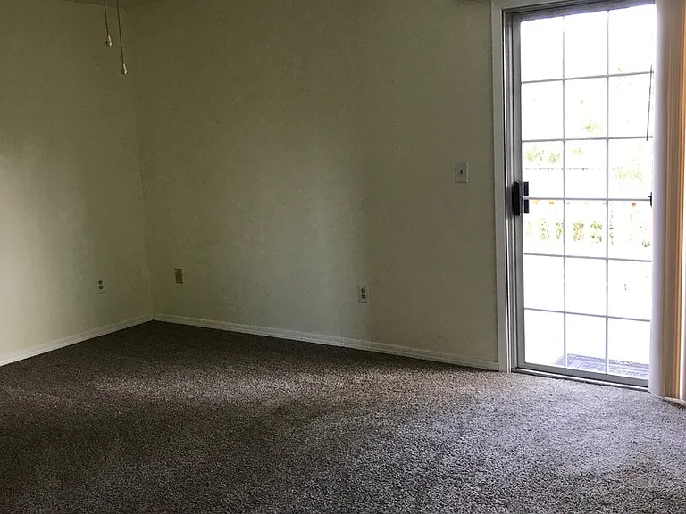 1653 Kildare Dr — Photo 13