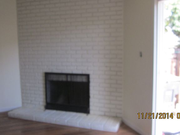 3rd image of 458 S Fair Oaks Ave