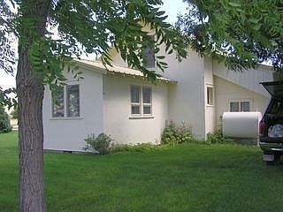 2nd image of 45787 Schoolhouse Ln