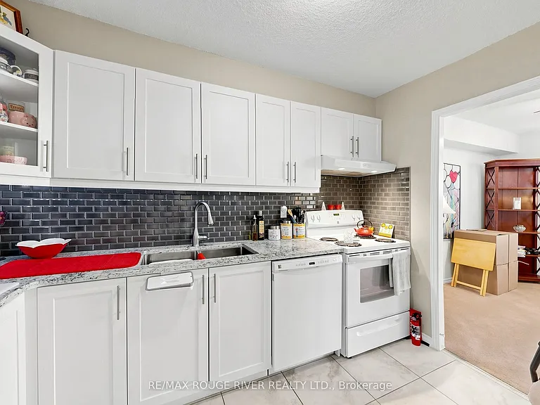 92 Church St S #1106 — Photo 15