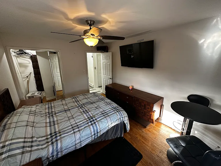 14 Waldo Ave #3C — Photo 8