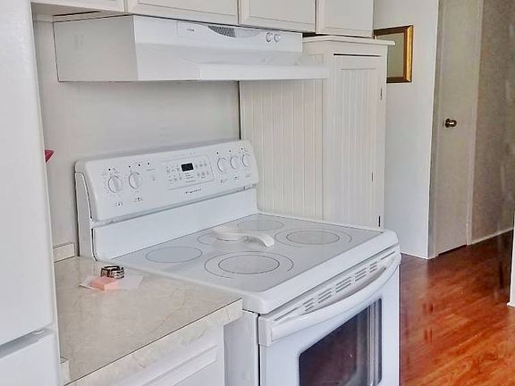 3rd image of 31 Ligonier Dr