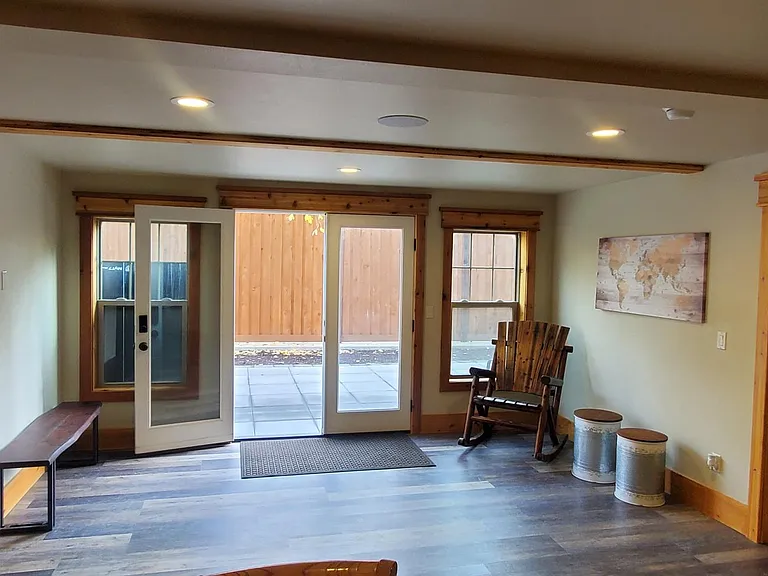 306 W Montana Ave #BASEMENT — Photo 9