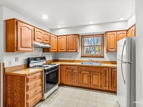 5th image of 1006 Nancy Rd