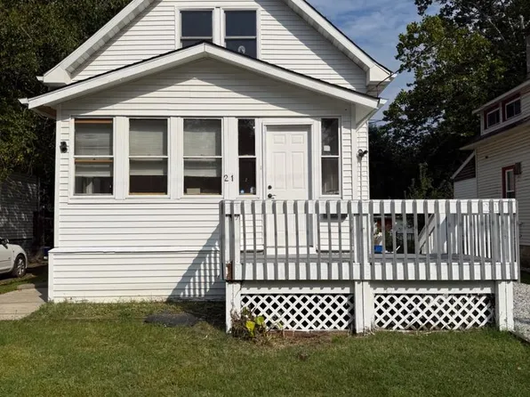 21 Holly Rd, Clementon, NJ 08021