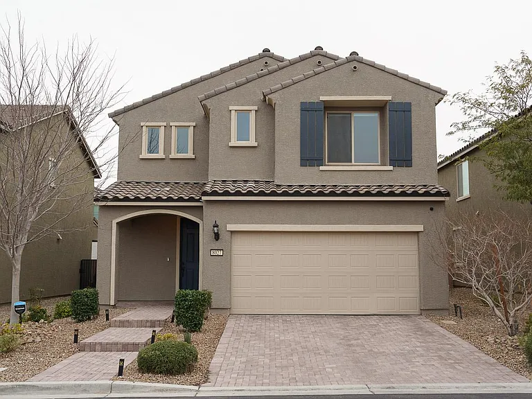 Poppy Leaf Ave — Photo 1