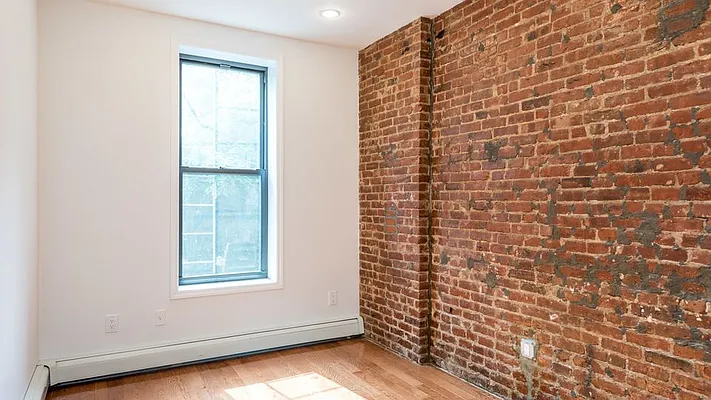Rented by Nooklyn NYC LLC | media 13