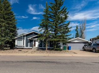 194 Pensacola Ct W, Lethbridge, AB T1K 4R6