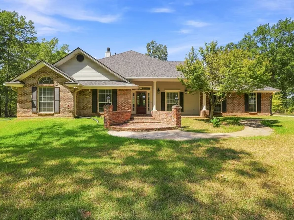 8149 Southdowns Dr, Shreveport, LA 71107