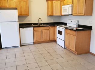 1621 E 68th St #2A, Tacoma, WA 98404