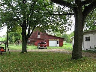 2nd image of 23950 15 Mile Rd
