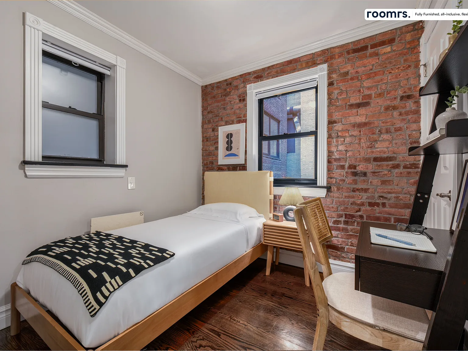 3 bed, 482 sqft, $2,262 — Photo 2