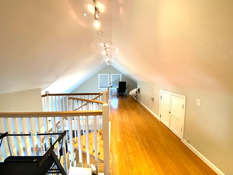 33 Knoll St #2 — Photo 25