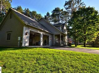 725 Chickadee Ln, Kingsley, MI 49649