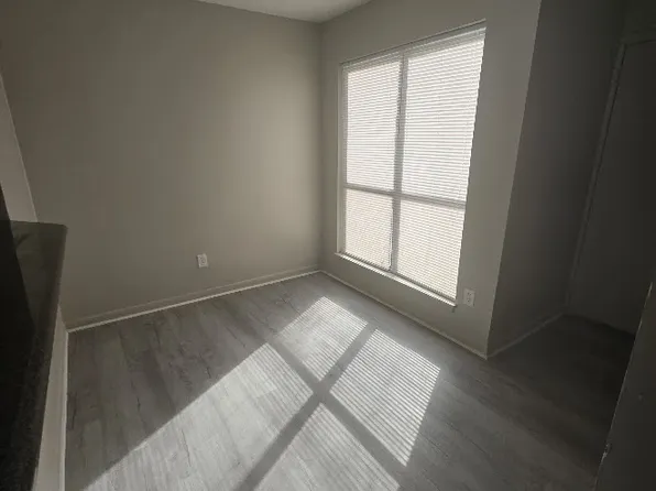 4400 Sharon Chase Dr APT B, Charlotte, NC 28215