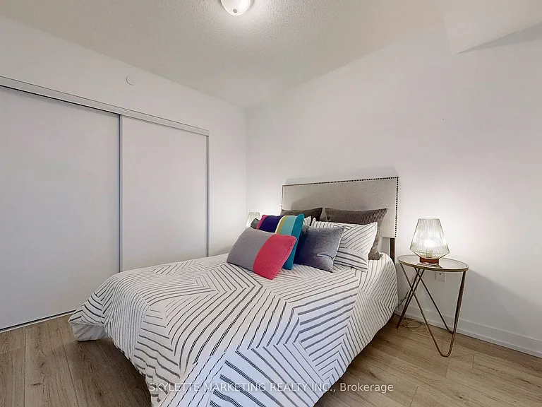 395 Bloor St E #3201 — Photo 13