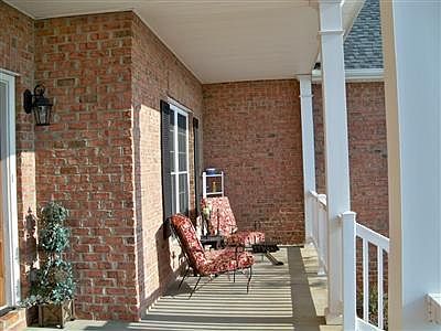 3rd image of 1225 Cedar Rock Dr