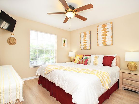 5th image of 760 Wiggins Lake Dr #205-1