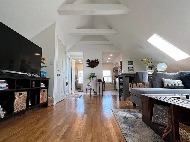 31 Richardson St #3 — Photo 1