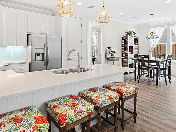 5th image of 55 Windrow Way