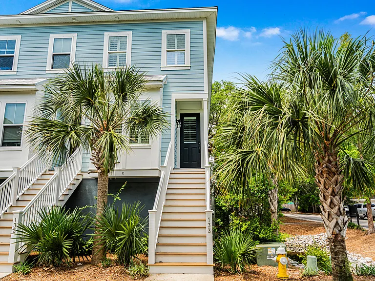 133 Howard Mary Dr #C — Photo 1